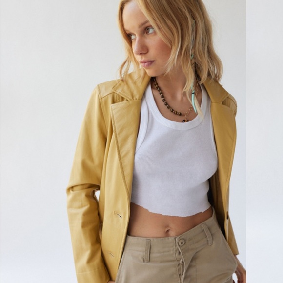 Lara Vegan Leather Coat by Urban Outfitters - Picture 3 of 9